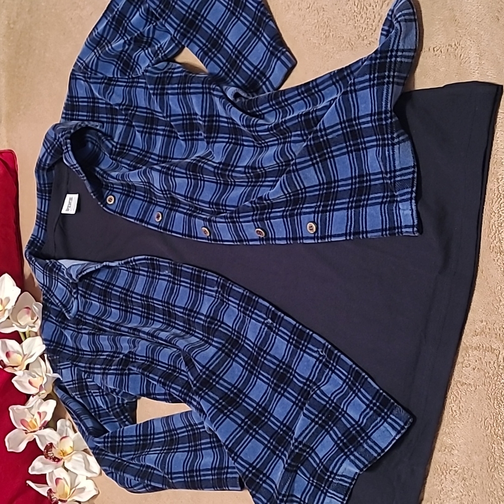 VELOUR Shacket / button up Top - Picture 1 of 16